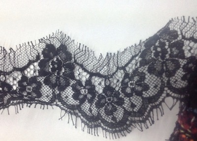 Ecaille de  Dentelle de Calais  noir
