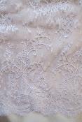 COUPON 3M55 Dentelle Chantilly robe de mariée romantique avec belle écaille blanche