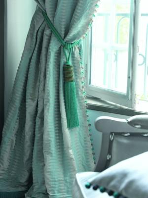 Rideau en jacquard coton-soie CORALIE de chez HOULES 