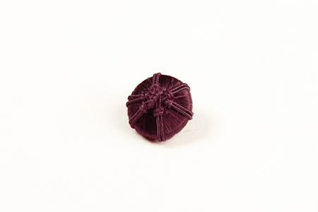 Bouton Pyramides Ficelle Violette