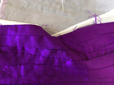 Coupon Soie Plissée Roseau Violet 1m42 sur 95 cm 