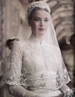Grace Kelly dans sa robe de mariée