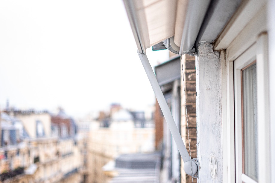 Store banne paris